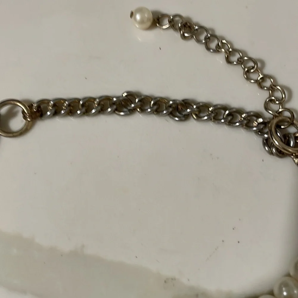 BEAUTIFUL COLORFUL STATEMENT NECKLACE. - Picture 7 of 10